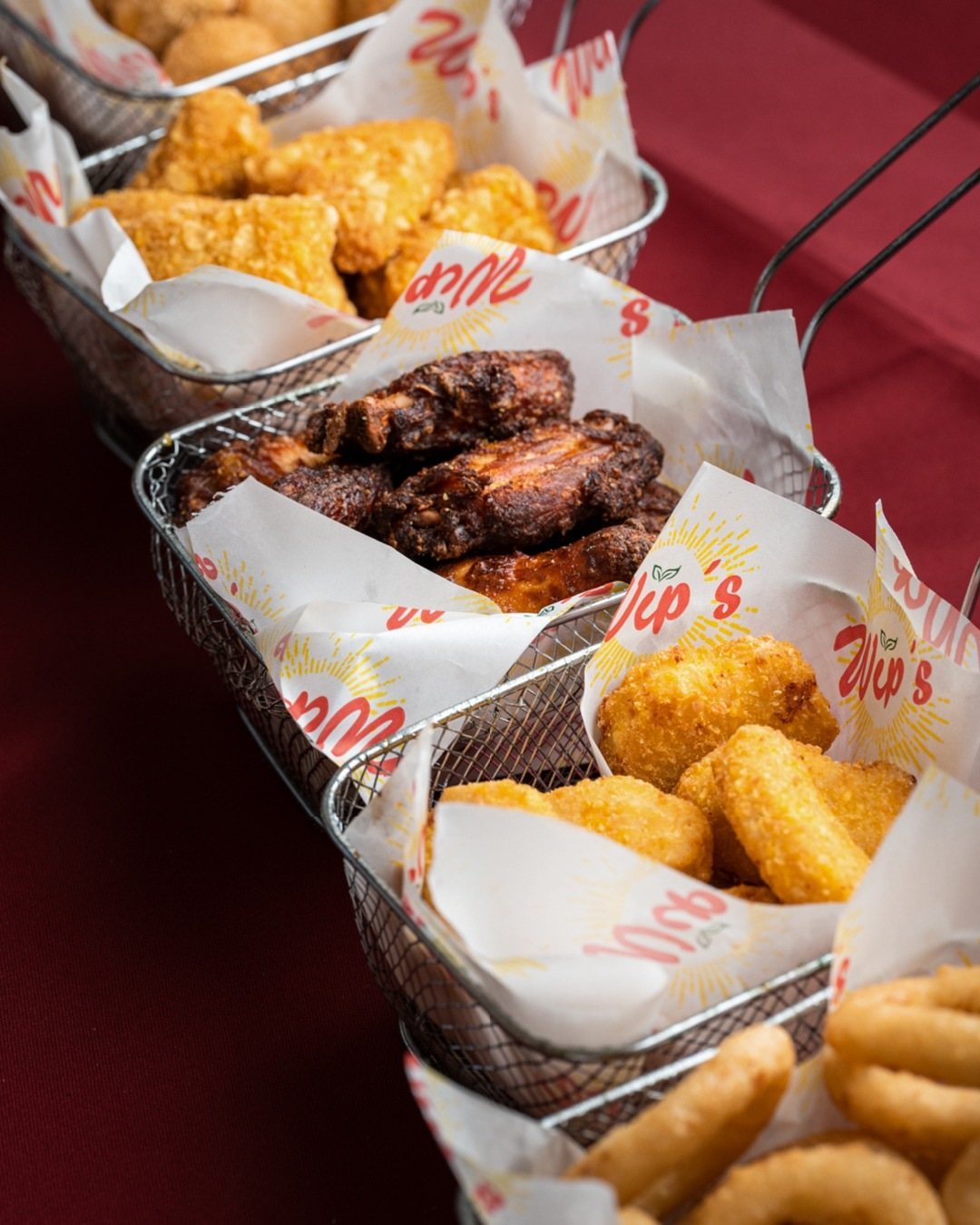 Fingerfood-Körbe mit Nuggets und Wings – Wip’s Soulfood Wien 1230